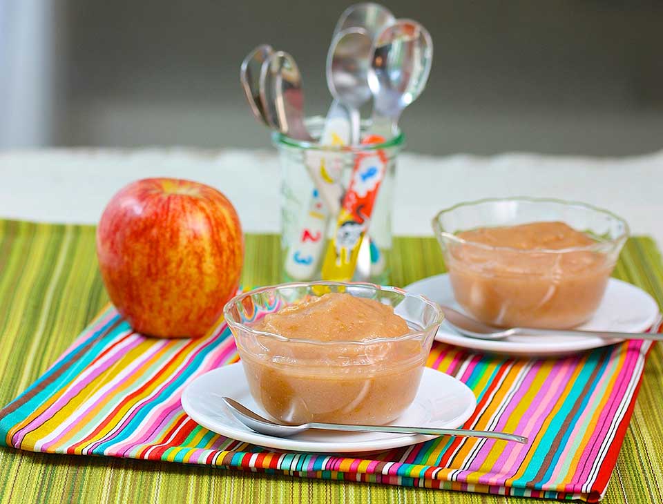 Autumn Apple Appeal: Homemade Apple Pear Sauce