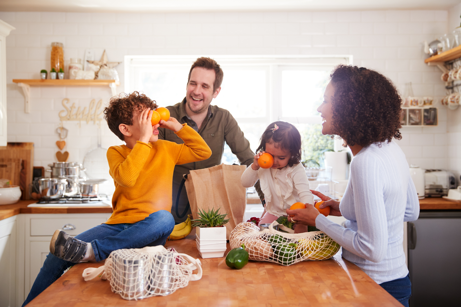 Formas divertidas de aprender sobre alimentos saludables y ponerse en movimiento