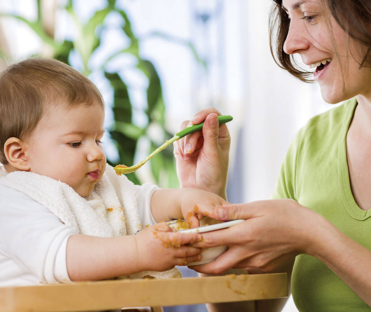 mom-feeding-baby