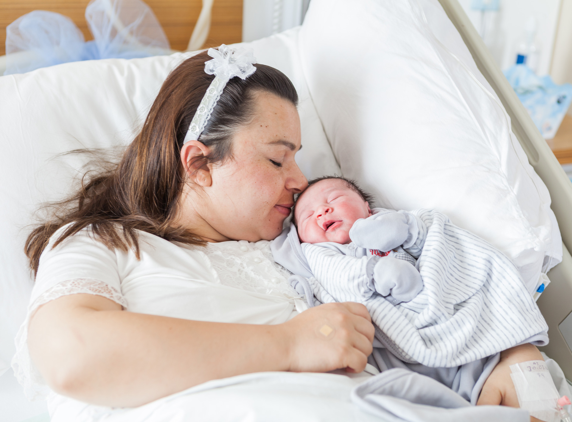 Mom with baby in hospital